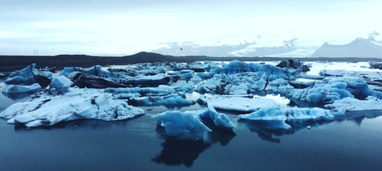 Ice in the ice lagoon Jökulsárlón