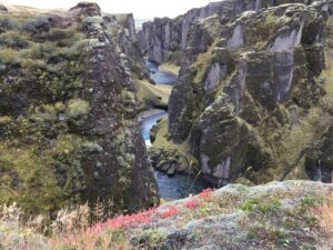 Fjaðrárgljúfur gorge