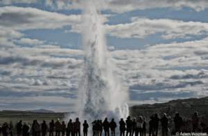 Geysir exploding