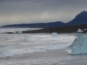 Icebergs on Diamond beach