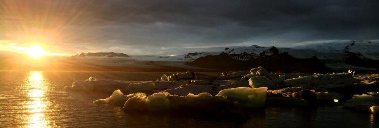 Jökulsárlón glacier lagoon in sunset