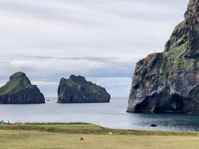 rocher de l'éléphant en islande