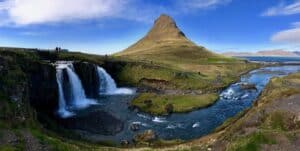 Mountain Kirkjufell & Kirkjufellsfoss