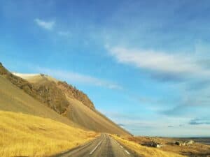 Under Eyjafjöllum Under Eyjafjöllum