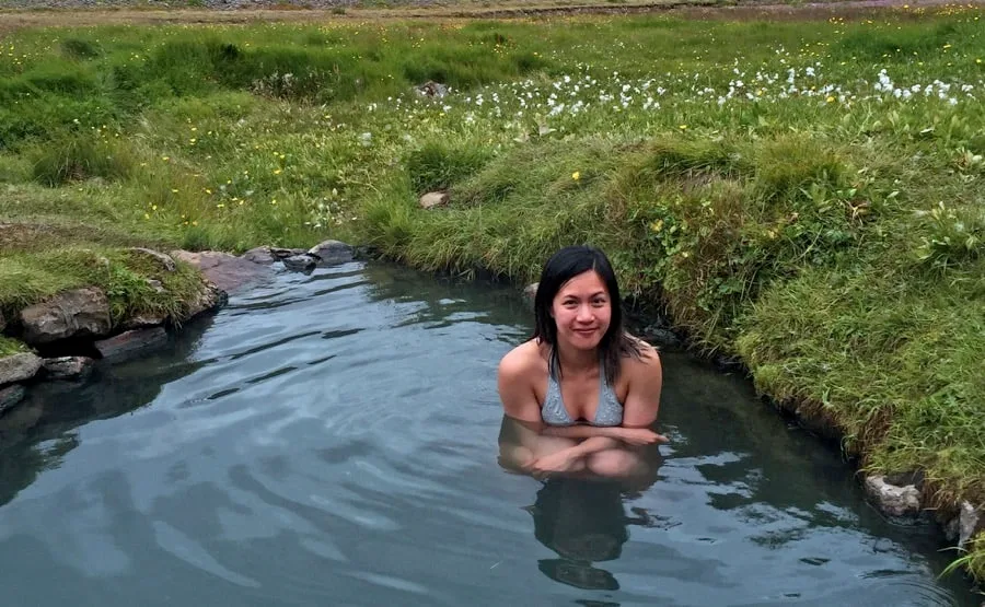 Galtahryggjarlaug hot spring in Heydalur