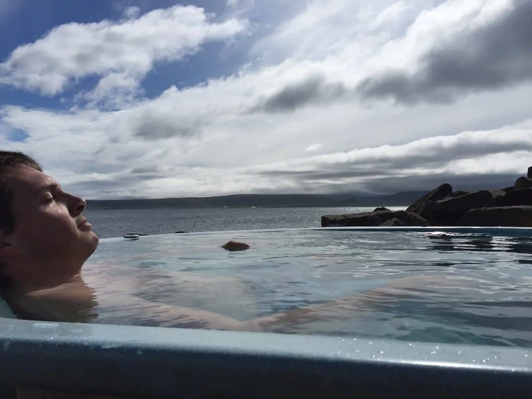 Hot springs in Drangsnes