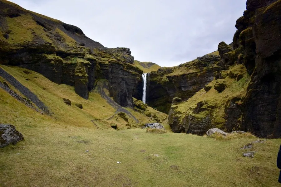 The waterfall Kvernufoss