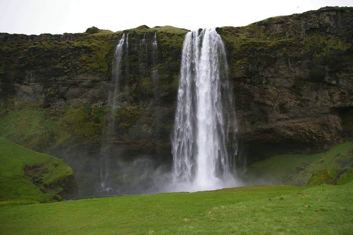 Seljalandsfoss waterfall