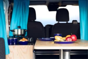 Rent Renault Trafic Auto interior table dishes pots